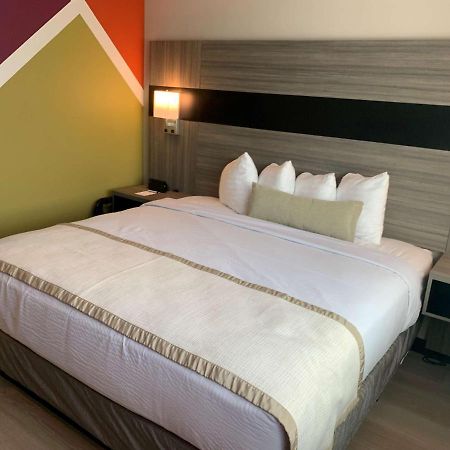 Best Western Plus Brooklyn-Prospect Park New York Bagian luar foto