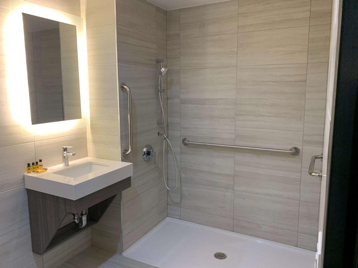 Best Western Plus Brooklyn-Prospect Park New York Bagian luar foto